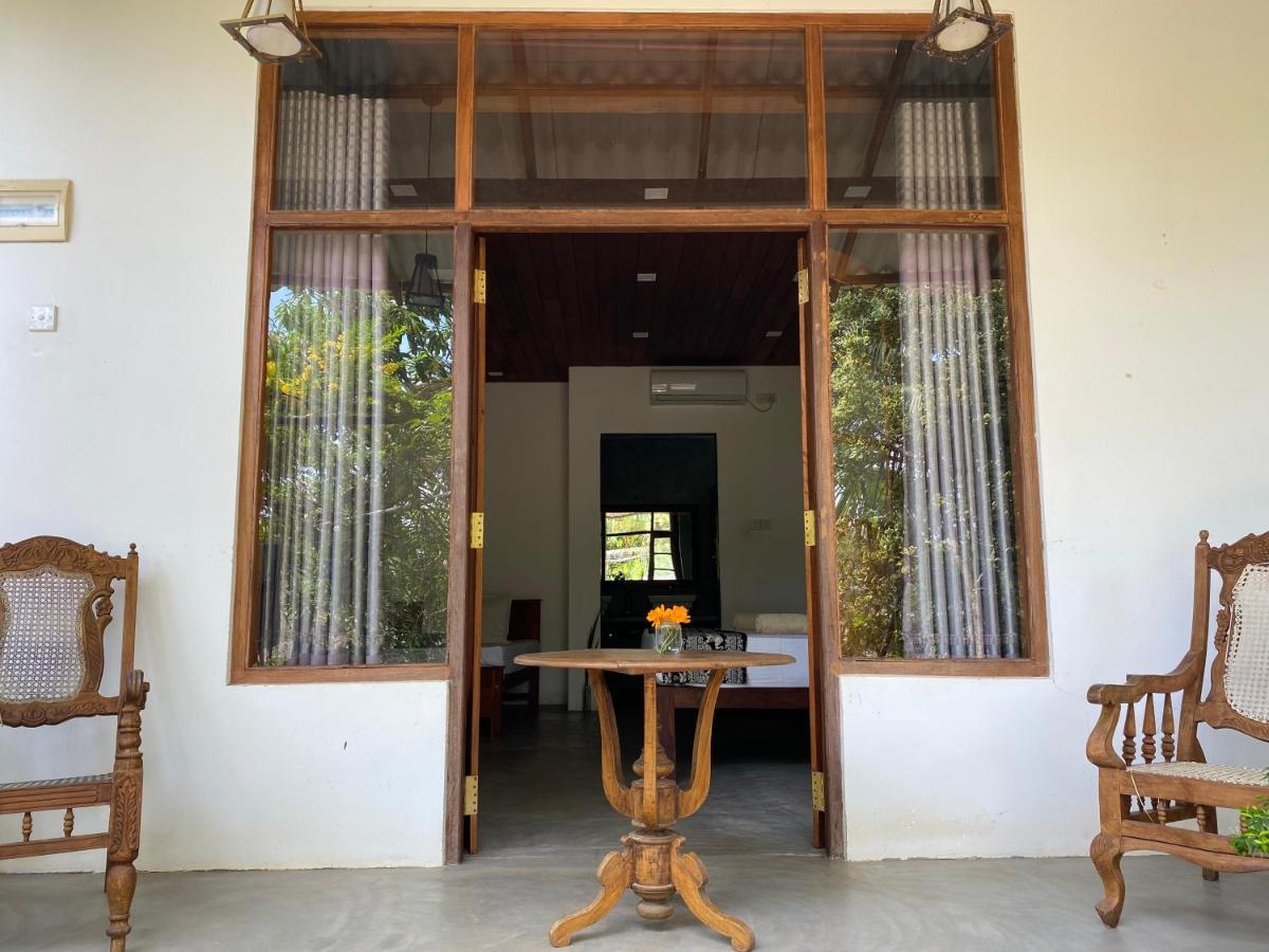 The Dale Mirissa Hotel Bagian luar foto