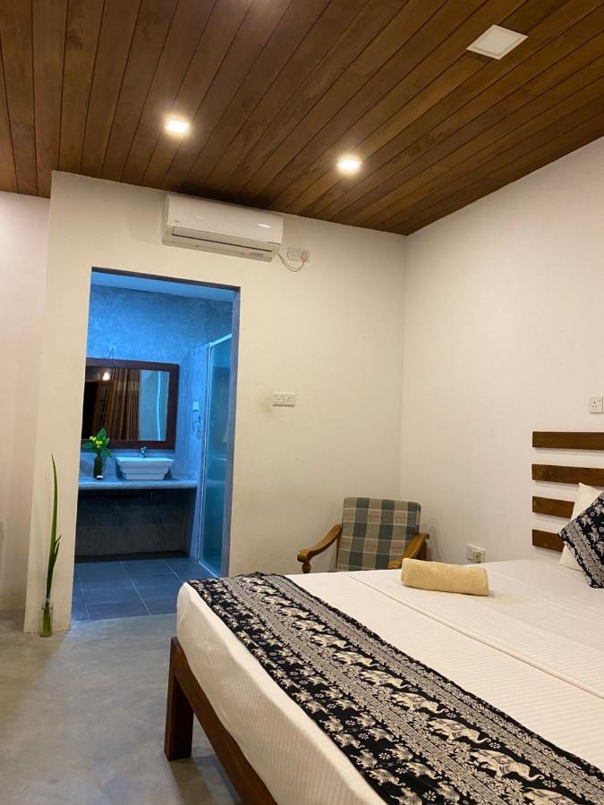 The Dale Mirissa Hotel Bagian luar foto