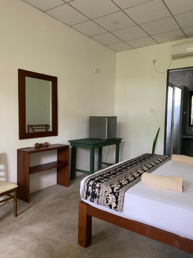 The Dale Mirissa Hotel Bagian luar foto